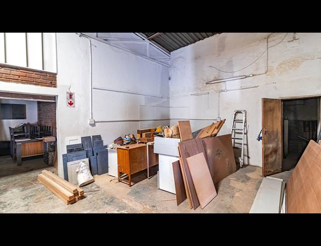 427M² WAREHOUSE FOR SALE IN KENILWORTH